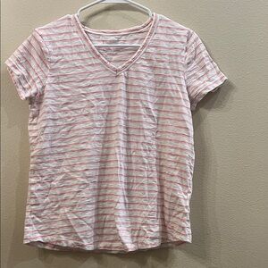 Vineyard Vines V-neck Tee
